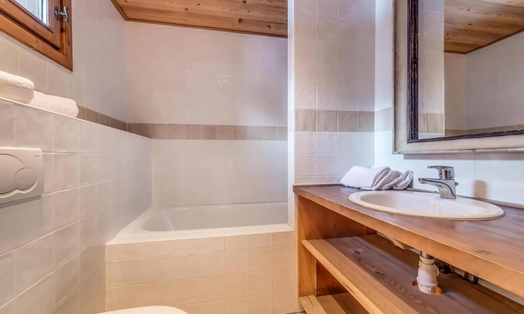 Chalet Crystal Ridge - Chalet - 129M2 - 6 Chambres, 6 Salles De Bain Mae-3406 Les Boisses